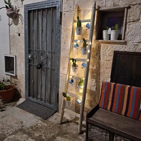 Vico 44 - * Ostuni